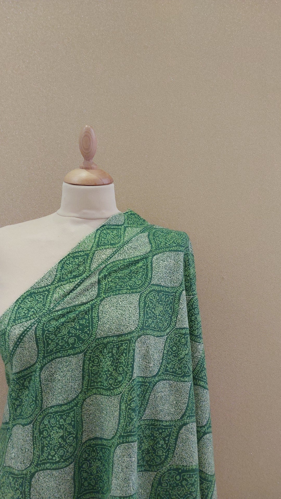 Green-on-Green Pashmina Shawl |AAMIR