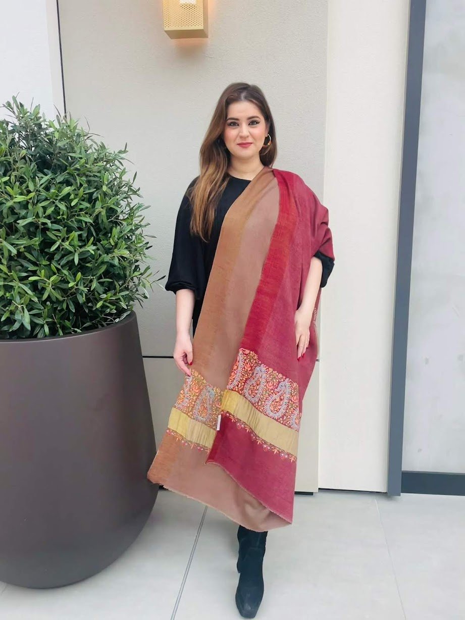 Benazir Red and Beige Reversible Pashmina Shawl | House of Inaayat