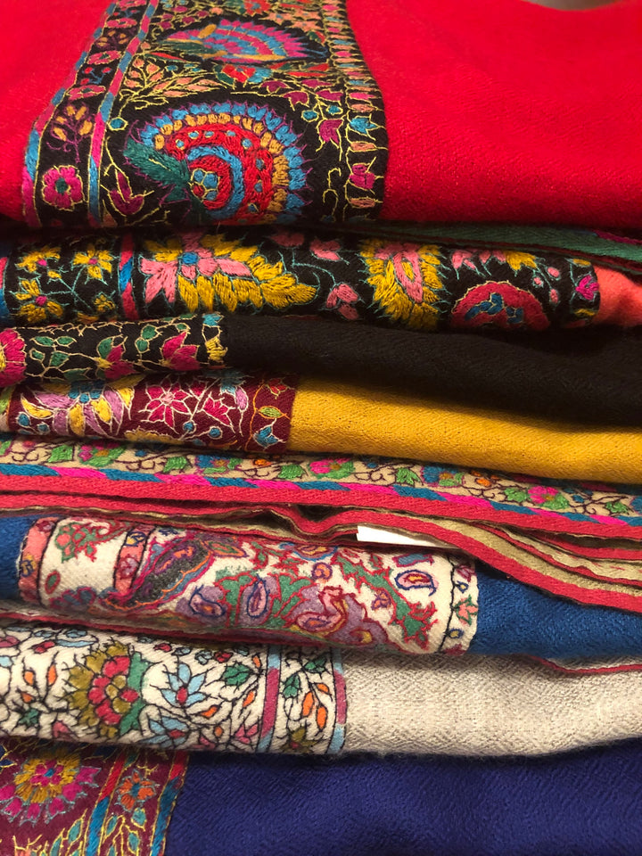 Tehzeeb Beige Wool Shawl With Kalamkari Border