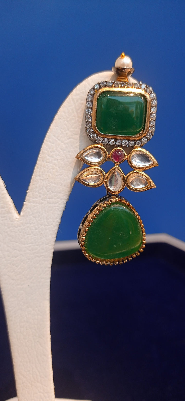 Noreena Green Stone and Kundan Necklace and Earrings Set|Inaayat by Divya Taimni