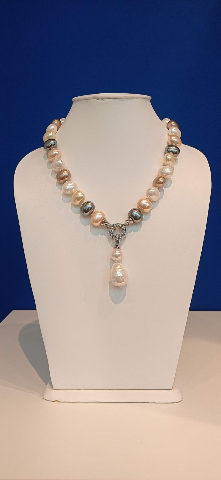 Anoushka Pearl Necklace with a Detachable Pearl Pendant