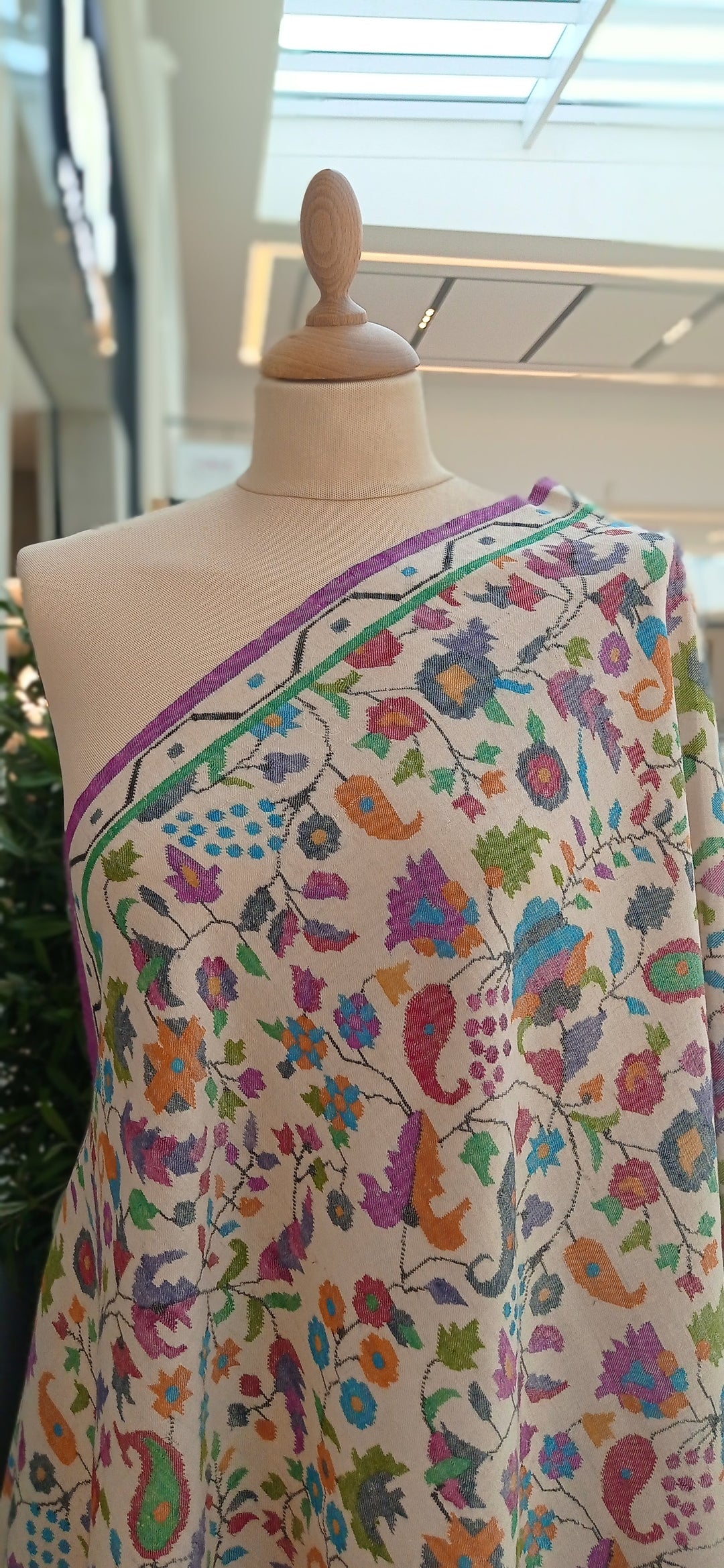 Banjaara Kaani Scarf | House of Inaayat