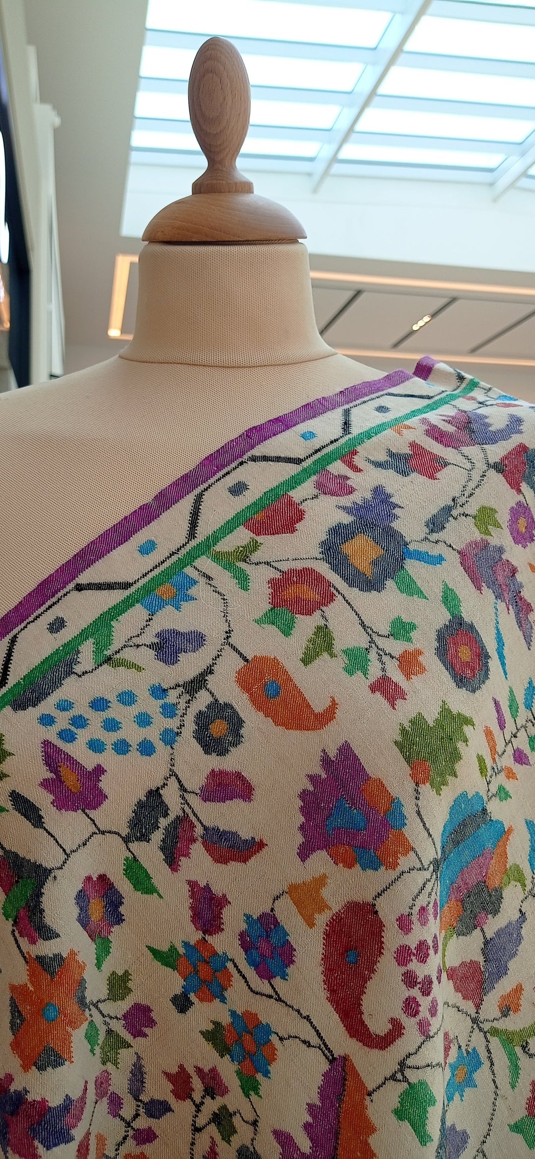 Banjaara Kaani Scarf | House of Inaayat